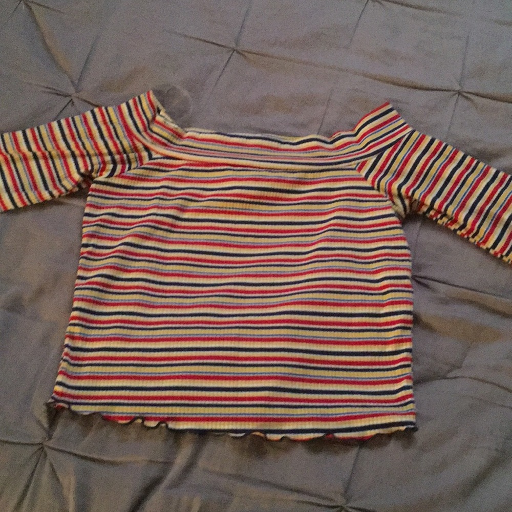 Long sleeve crop top